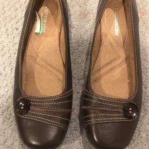 Naturalized woman’s shoes size 8 1/2